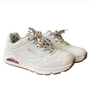 SKECHERS KIDS Girl's Shoes Uno Gen1 Trendy Dotty shoes white 310558L - SIZE 4.5